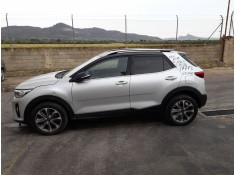 KIA STONIC (YB)