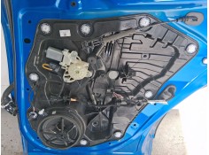 ELEVALUNAS TRASERO DERECHO L1TBS27000CB 