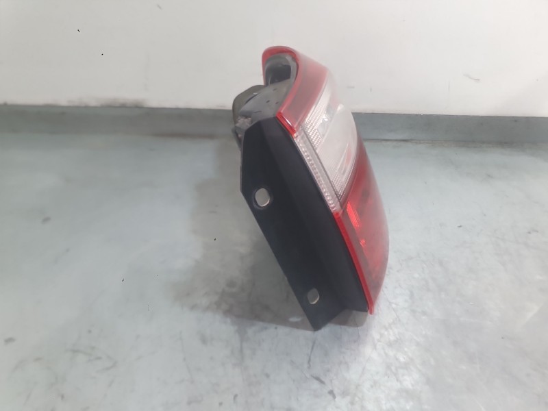 Recambio de piloto trasero derecho exterior para ford ecosport 1.0 ecoboost referencia OEM IAM 2304081 CN1513404BB 