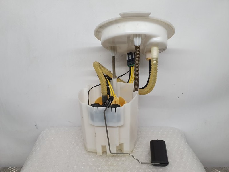 Recambio de aforador para bmw serie 1 lim. (f40) 118d referencia OEM IAM 730046608 7344072 