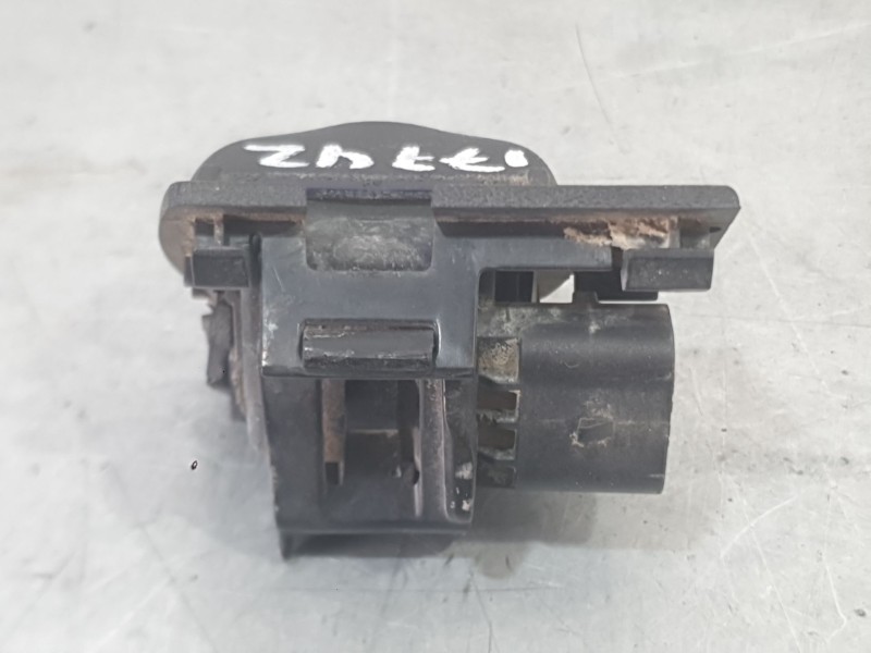 Recambio de camara vision trasera para ford ecosport 1.0 ecoboost referencia OEM IAM 2305559  