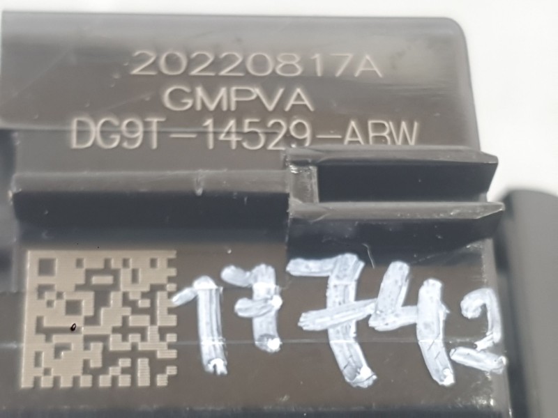 Recambio de mando elevalunas delantero derecho para ford ecosport 1.0 ecoboost referencia OEM IAM 1946782  
