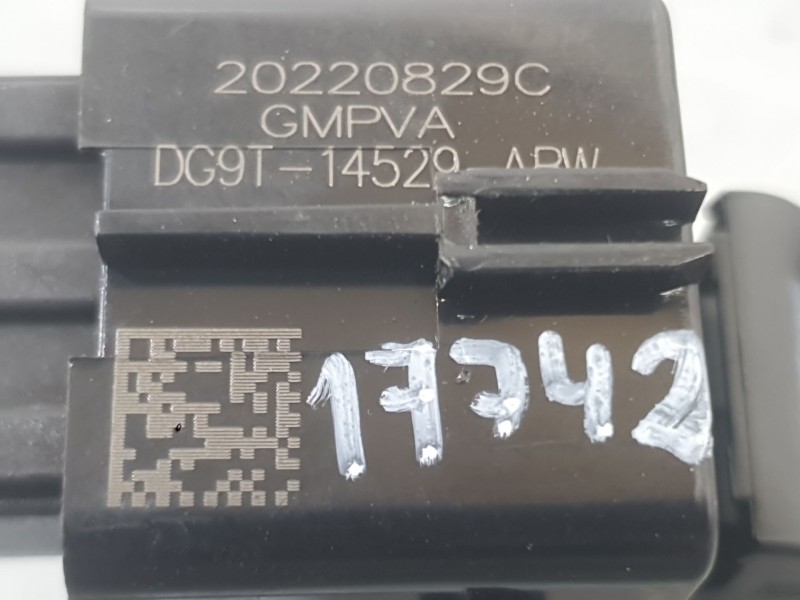 Recambio de mando elevalunas trasero izquierdo para ford ecosport 1.0 ecoboost referencia OEM IAM 2092818  