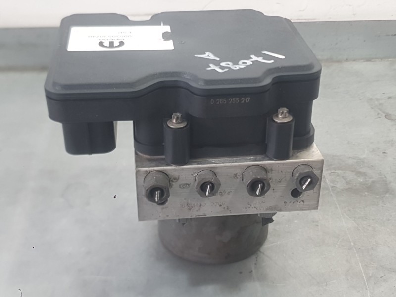 Recambio de abs para fiat tipo hatchback (356_, 357_) 1.4 (356hxa1b) referencia OEM IAM 71779257  
