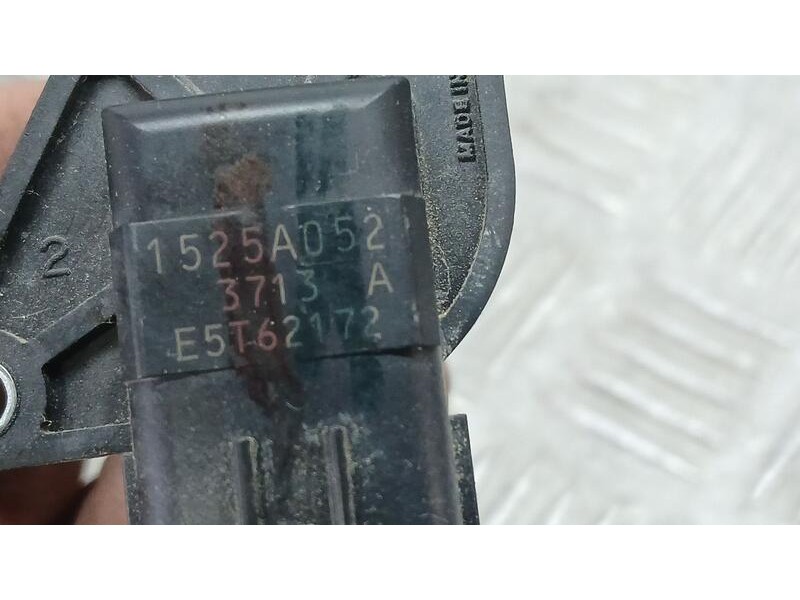 Recambio de caudalimetro para mitsubishi space star (a00) motion referencia OEM IAM 1525A052  E5T62172