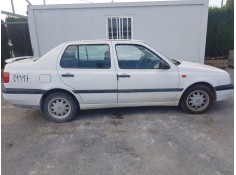 VOLKSWAGEN VENTO (1H2)