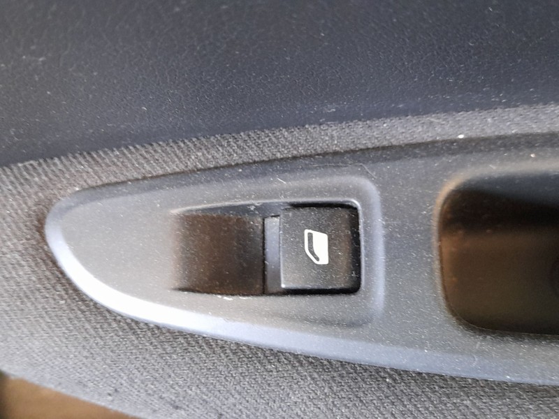 Recambio de mando elevalunas trasero derecho para peugeot 308 i (4a_, 4c_) 1.6 16v referencia OEM IAM 649030  