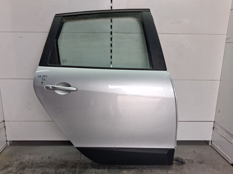 Recambio de puerta trasera derecha para renault scénic iii (jz0/1_) 1.5 dci referencia OEM IAM 821009283R  