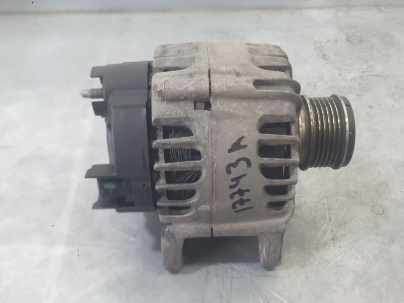 Recambio de alternador para renault scénic iii (jz0/1_) 1.5 dci referencia OEM IAM 231006462R 231000027R 