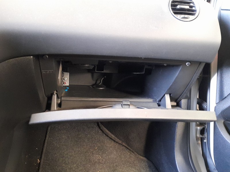 Recambio de guantera para peugeot 308 i (4a_, 4c_) 1.6 16v referencia OEM IAM 8226LE  