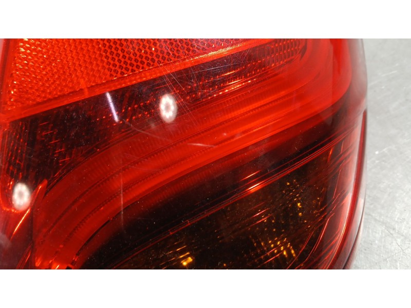 Recambio de piloto trasero derecho para toyota yaris (_p13_) 1.5 (nsp131_) referencia OEM IAM   