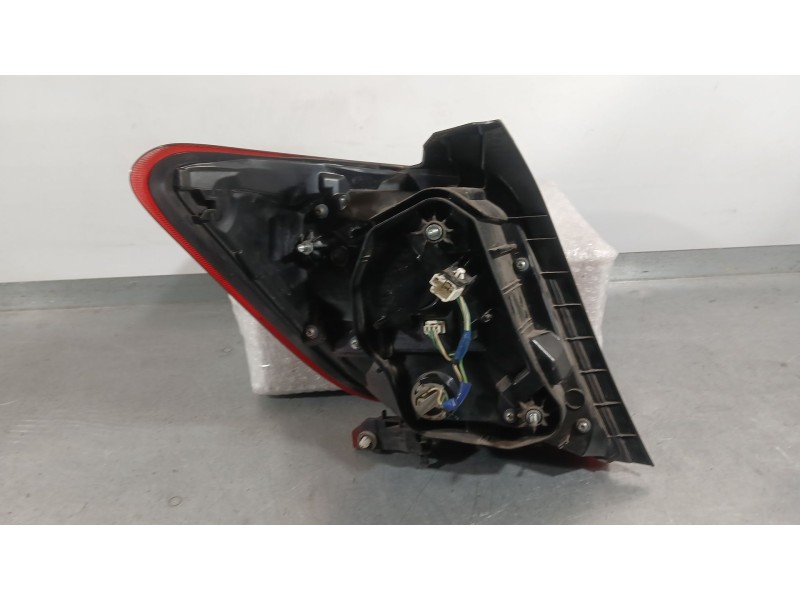 Recambio de piloto trasero derecho para toyota yaris (_p13_) 1.5 (nsp131_) referencia OEM IAM   
