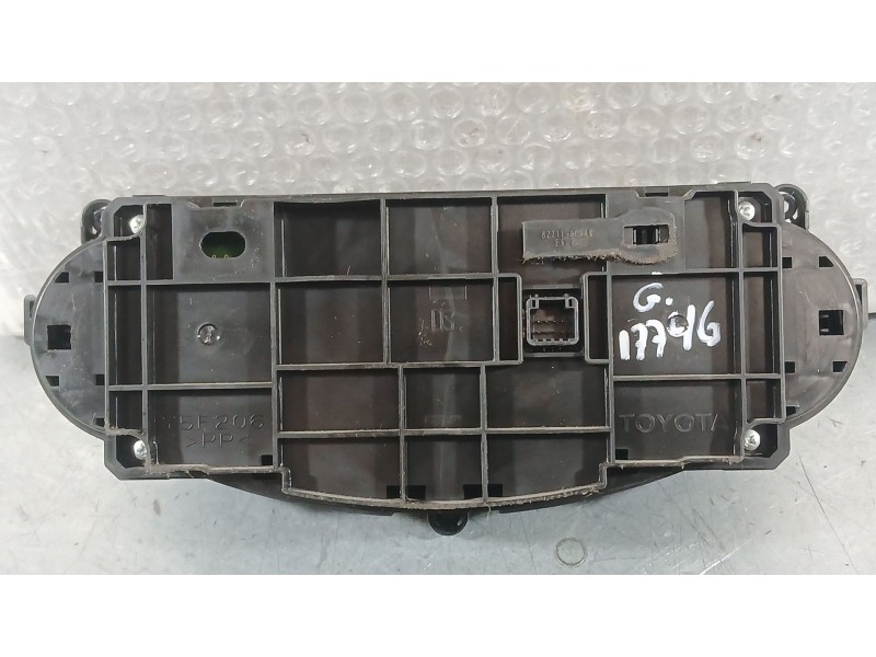 Recambio de mando climatizador para toyota yaris (_p13_) 1.5 (nsp131_) referencia OEM IAM 559000D780C1  