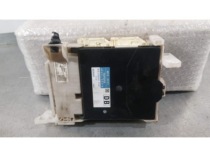 Recambio de caja reles / fusibles para toyota yaris (_p13_) 1.5 (nsp131_) referencia OEM IAM   