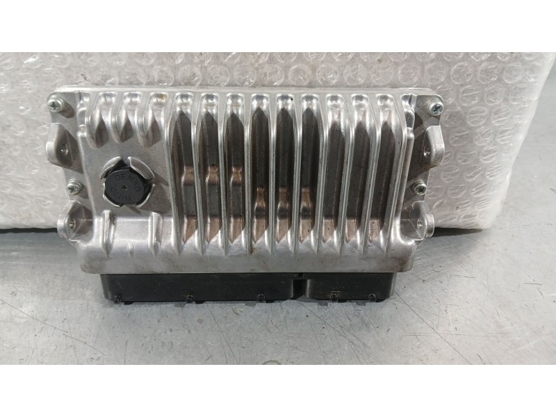 Recambio de centralita motor uce para toyota yaris (_p13_) 1.5 (nsp131_) referencia OEM IAM 896610U230  