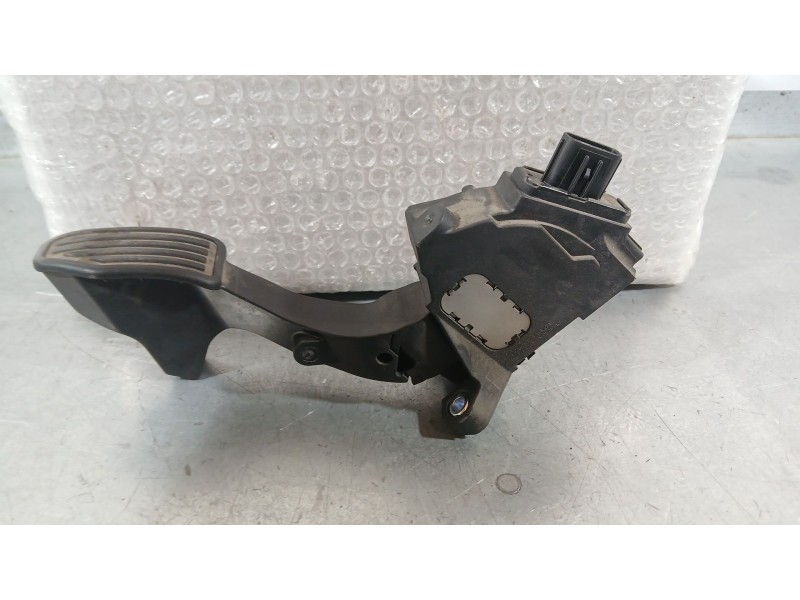 Recambio de potenciometro pedal para toyota yaris (_p13_) 1.5 (nsp131_) referencia OEM IAM 781100D110  