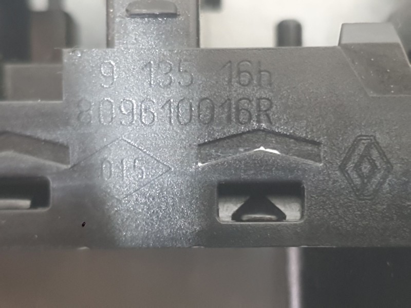 Recambio de mando elevalunas delantero izquierdo para renault scénic iii (jz0/1_) 1.5 dci referencia OEM IAM 809610017R  