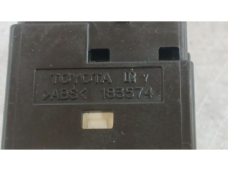 Recambio de mando retrovisor para toyota yaris (_p13_) 1.5 (nsp131_) referencia OEM IAM 848700F010  