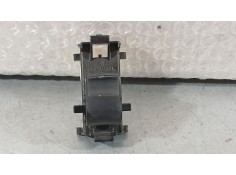 MANDO ELEVALUNAS TRASERO DERECHO 848100D030 8292D62