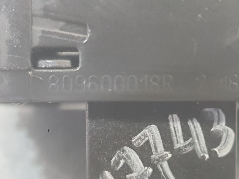 Recambio de mando elevalunas delantero derecho para renault scénic iii (jz0/1_) 1.5 dci referencia OEM IAM 809600018R  