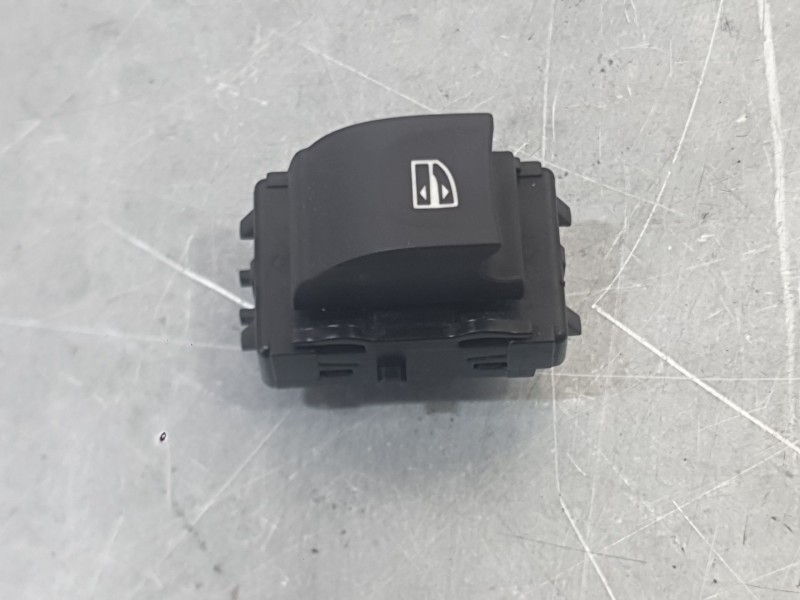 Recambio de mando elevalunas trasero izquierdo para renault scénic iii (jz0/1_) 1.5 dci referencia OEM IAM 254010003R  