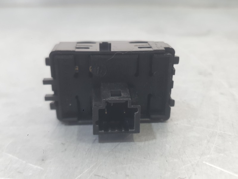 Recambio de mando elevalunas trasero izquierdo para renault scénic iii (jz0/1_) 1.5 dci referencia OEM IAM 254010003R  