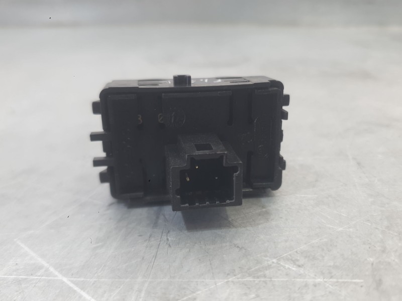 Recambio de mando elevalunas trasero derecho para renault scénic iii (jz0/1_) 1.5 dci referencia OEM IAM 254010003R  