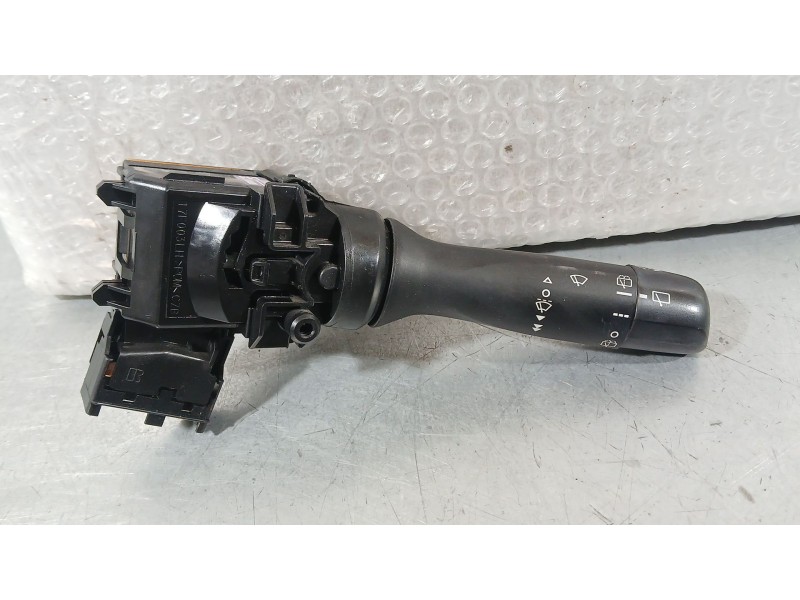 Recambio de mando limpia para toyota yaris (_p13_) 1.5 (nsp131_) referencia OEM IAM   