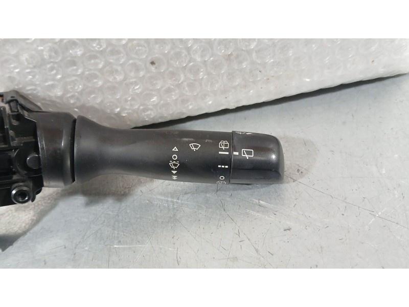 Recambio de mando limpia para toyota yaris (_p13_) 1.5 (nsp131_) referencia OEM IAM   