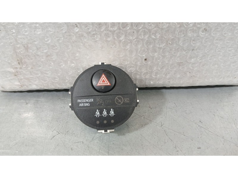 Recambio de mando multifuncion para toyota yaris (_p13_) 1.5 (nsp131_) referencia OEM IAM   