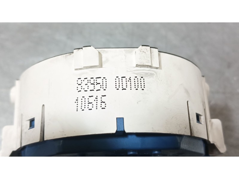 Recambio de mando multifuncion para toyota yaris (_p13_) 1.5 (nsp131_) referencia OEM IAM   
