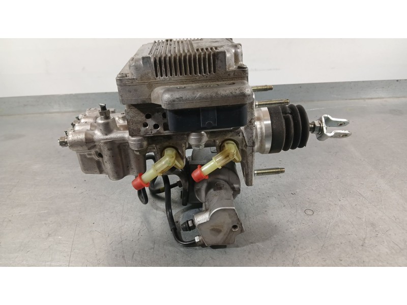 Recambio de abs para toyota yaris (_p13_) 1.5 (nsp131_) referencia OEM IAM 440500D390  