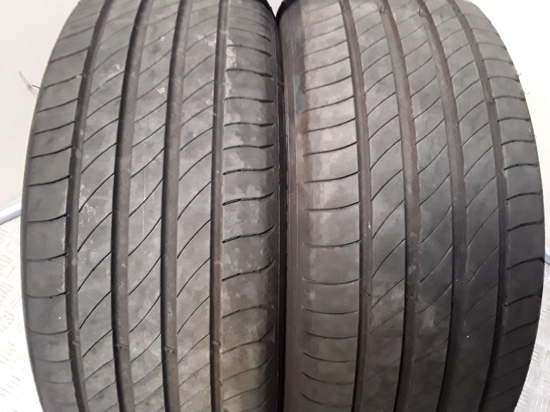 Recambio de neumatico pareja para neumaticos reutilizados - referencia OEM IAM 195551687H MICHELIN 195/55/16/87H