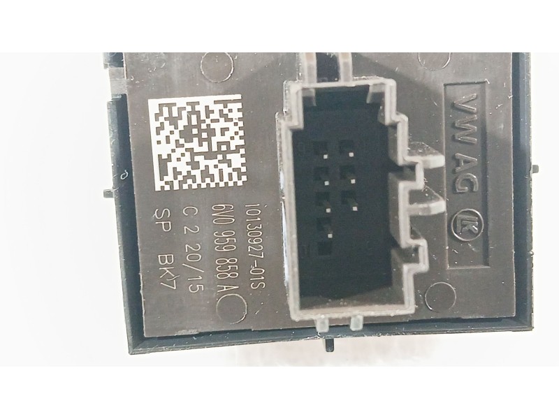 Recambio de mando elevalunas delantero izquierdo para skoda fabia iii (nj3) 1.4 tdi referencia OEM IAM 6V0959858AWHS  
