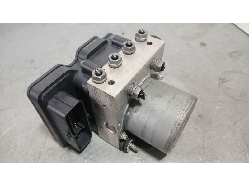 Recambio de abs para skoda fabia iii (nj3) 1.4 tdi referencia OEM IAM 6C0614517RBEF  