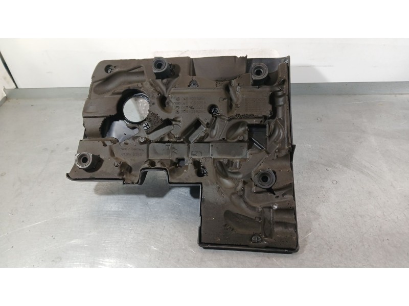 Recambio de tapa motor para skoda fabia iii (nj3) 1.4 tdi referencia OEM IAM 04B103925C  