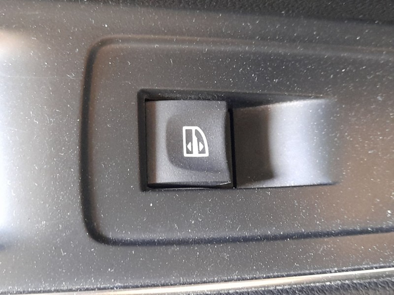 Recambio de mando elevalunas trasero izquierdo para renault talisman (lp_) 1.6 dci 160 referencia OEM IAM 254214896R  