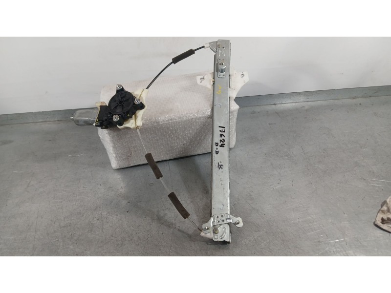 Recambio de elevalunas delantero derecho para hyundai i20 ii (gb, ib) 1.2 referencia OEM IAM 82402C7010 2 PINS 