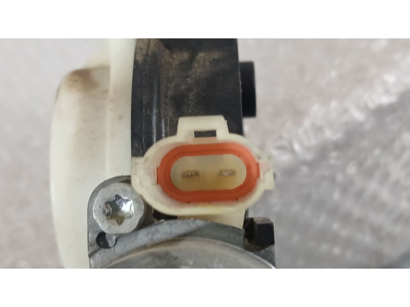 Recambio de elevalunas delantero derecho para hyundai i20 ii (gb, ib) 1.2 referencia OEM IAM 82402C7010 2 PINS 