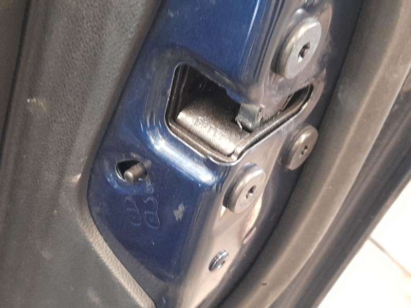 Recambio de cerradura puerta trasera derecha para renault talisman (lp_) 1.6 dci 160 referencia OEM IAM 825023014R  