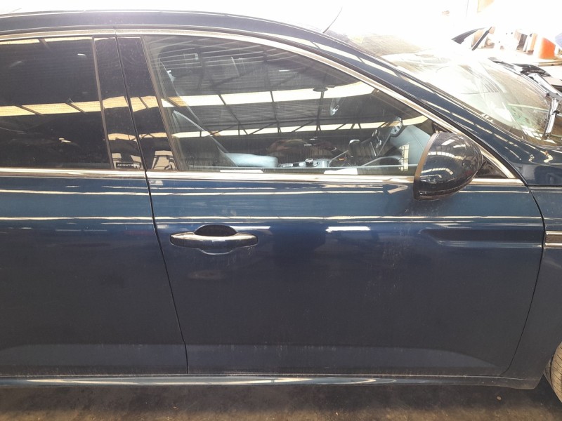 Recambio de puerta delantera derecha para renault talisman (lp_) 1.6 dci 160 referencia OEM IAM 801002599R  