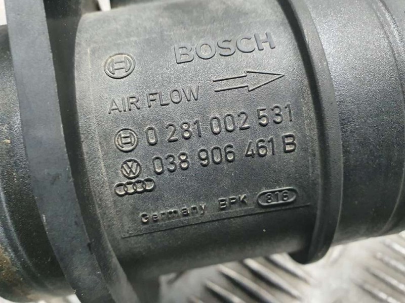 Recambio de caudalimetro para volkswagen polo (9n1) trendline referencia OEM IAM 038906461B 0281002531 BOSCH