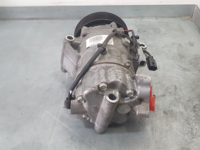 Recambio de compresor aire acondicionado para renault clio v (b7_) tce 90 (b7mt) referencia OEM IAM 926008955R  