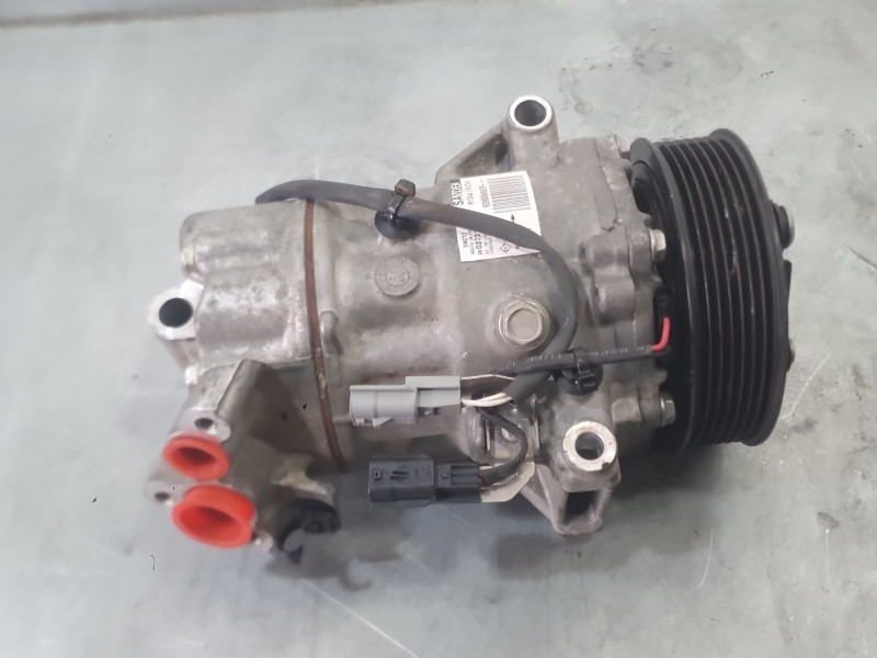 Recambio de compresor aire acondicionado para renault clio v (b7_) tce 90 (b7mt) referencia OEM IAM 926008955R  