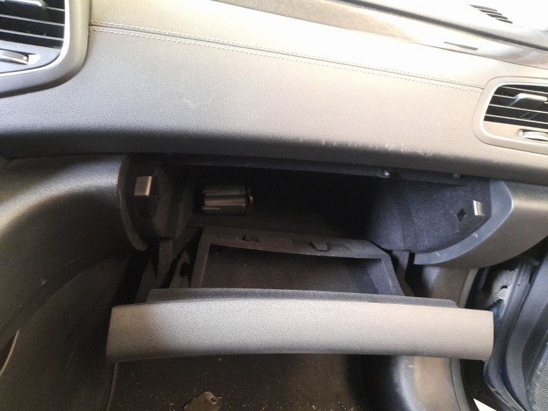 Recambio de guantera para renault talisman (lp_) 1.6 dci 160 referencia OEM IAM 682528536R  