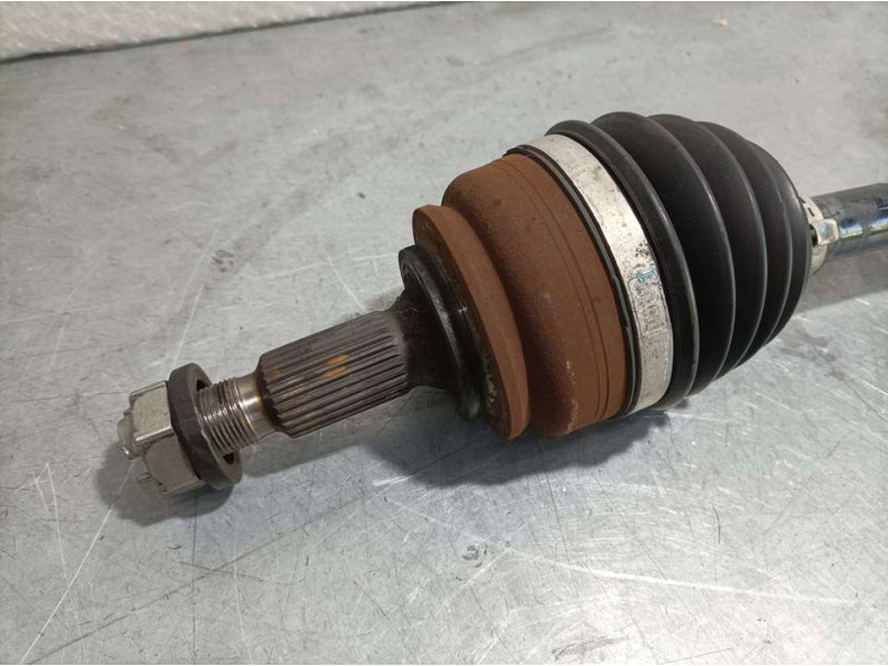 Recambio de transmision delantera izquierda para peugeot 5008 gt line referencia OEM IAM 9808075780  