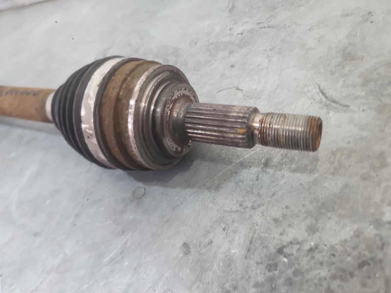 Recambio de transmision delantera derecha para renault clio v (b7_) tce 90 (b7mt) referencia OEM IAM 391000823R  