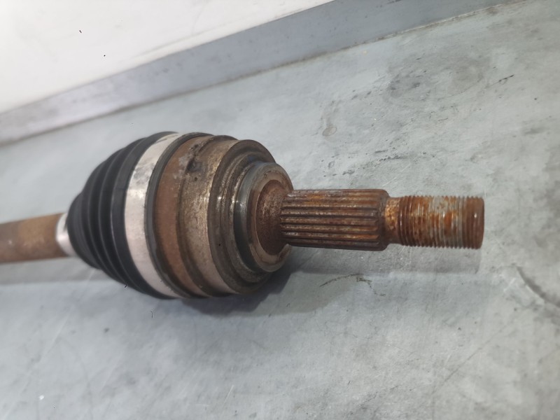 Recambio de transmision delantera izquierda para renault clio v (b7_) tce 90 (b7mt) referencia OEM IAM 391016661R  