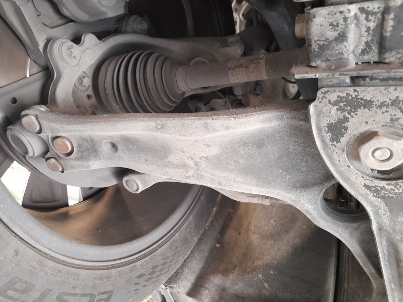 Recambio de brazo suspension inferior delantero derecho para renault talisman (lp_) 1.6 dci 160 referencia OEM IAM 545043778R  