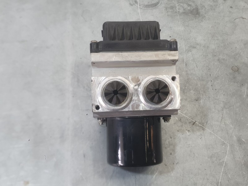 Recambio de abs para volkswagen passat berlina (3c2) highline referencia OEM IAM   